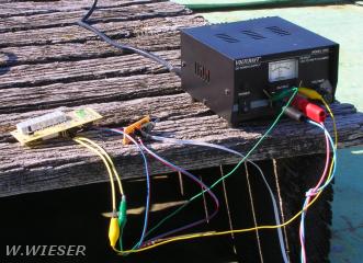 Photo of supply and interval trigger on roof [21kb]